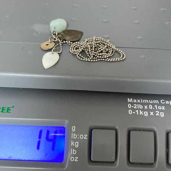 necklace 4 charms AMERICAN EAGLE OUTFITTERS 34-36" silver chain blue shell - Picture 12 of 12